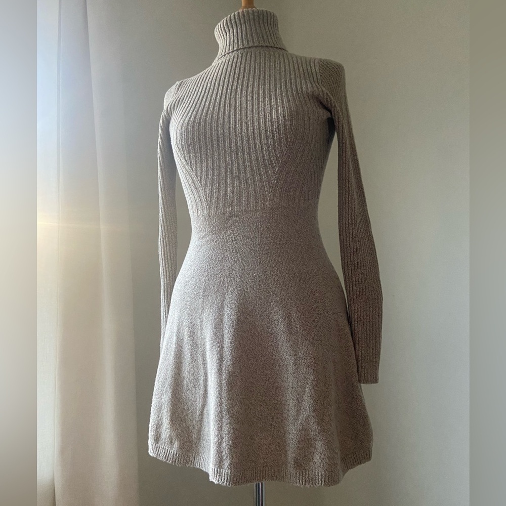 Cozy Abercrombie Dress